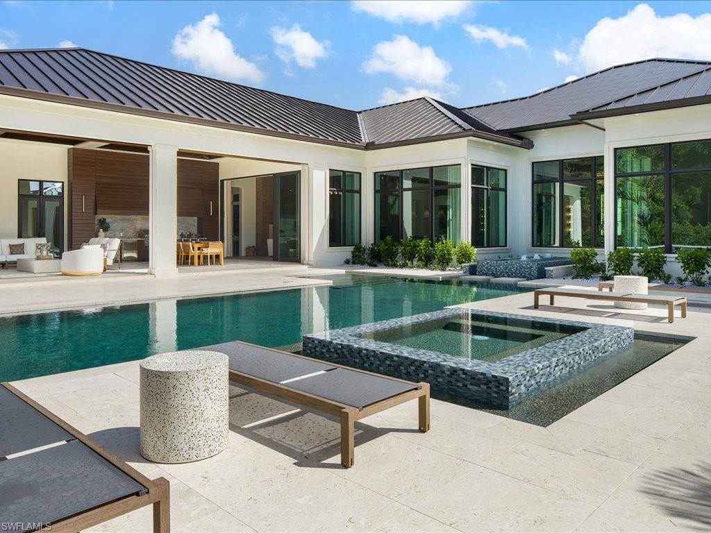 PINE RIDGE - Residential