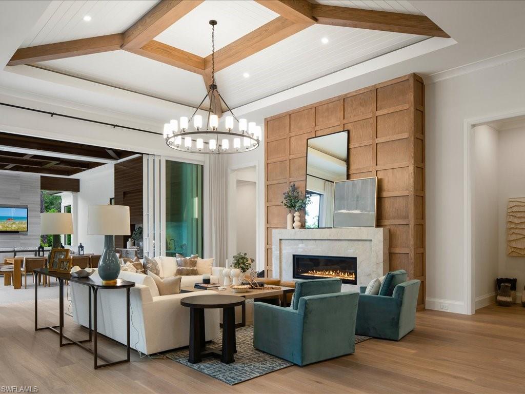 PINE RIDGE - Residential