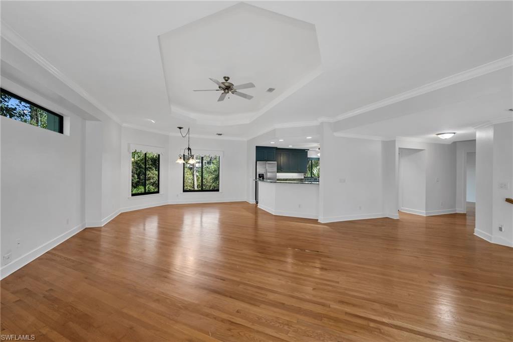 OAKWOOD VILLAS - Residential