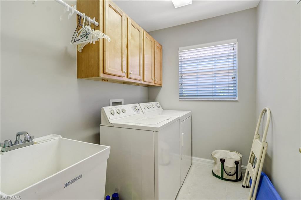 SATURNIA LAKES - Residential