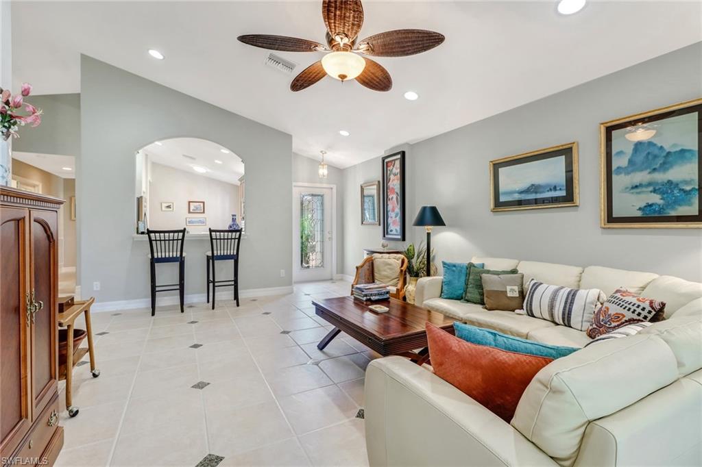 SATURNIA LAKES - Residential