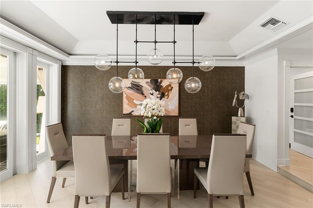 MOORINGS - Residential