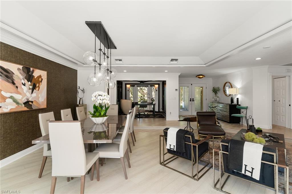 MOORINGS - Residential