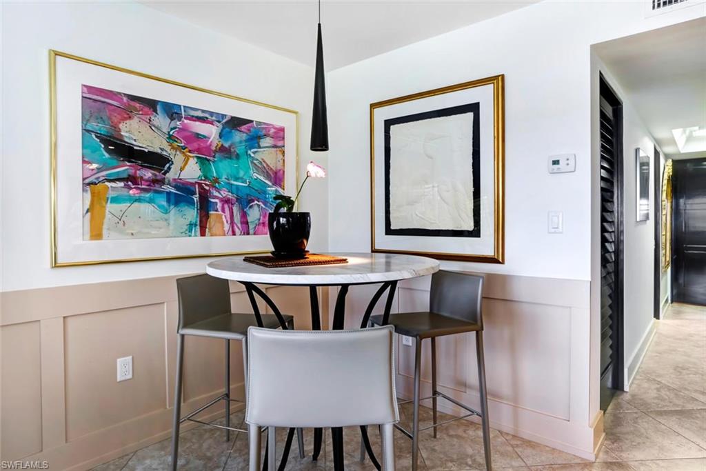 COMMODORE CLUB - Residential