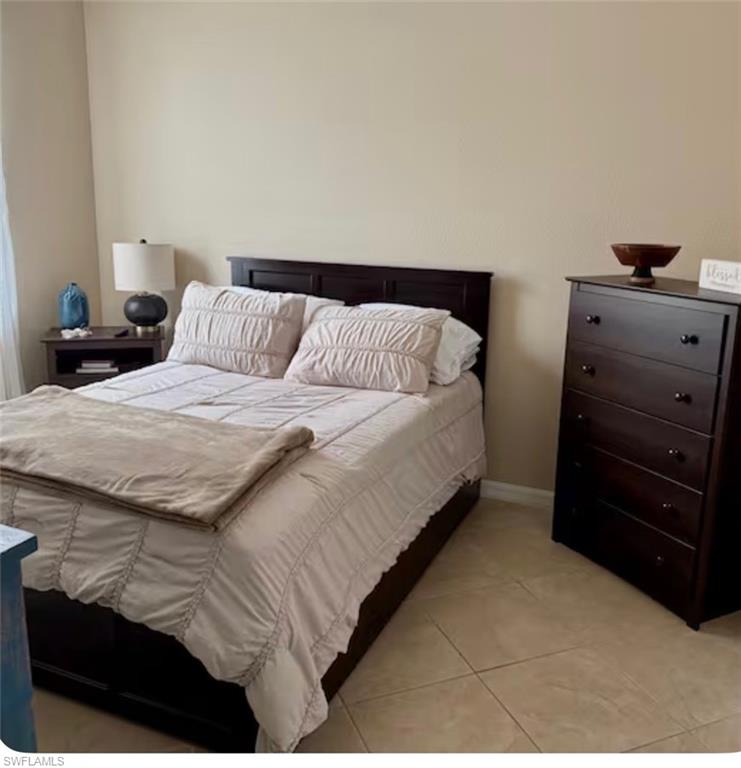 REFLECTION LAKES OF NAPLES - Residential