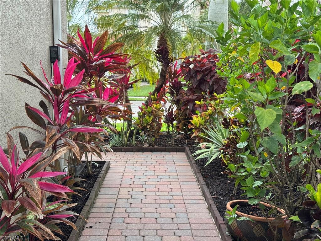 REFLECTION LAKES OF NAPLES - Residential