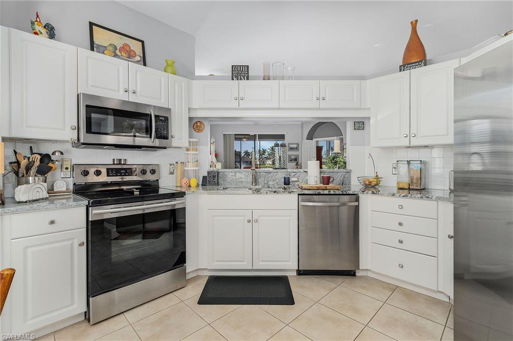 REFLECTION LAKES - Residential