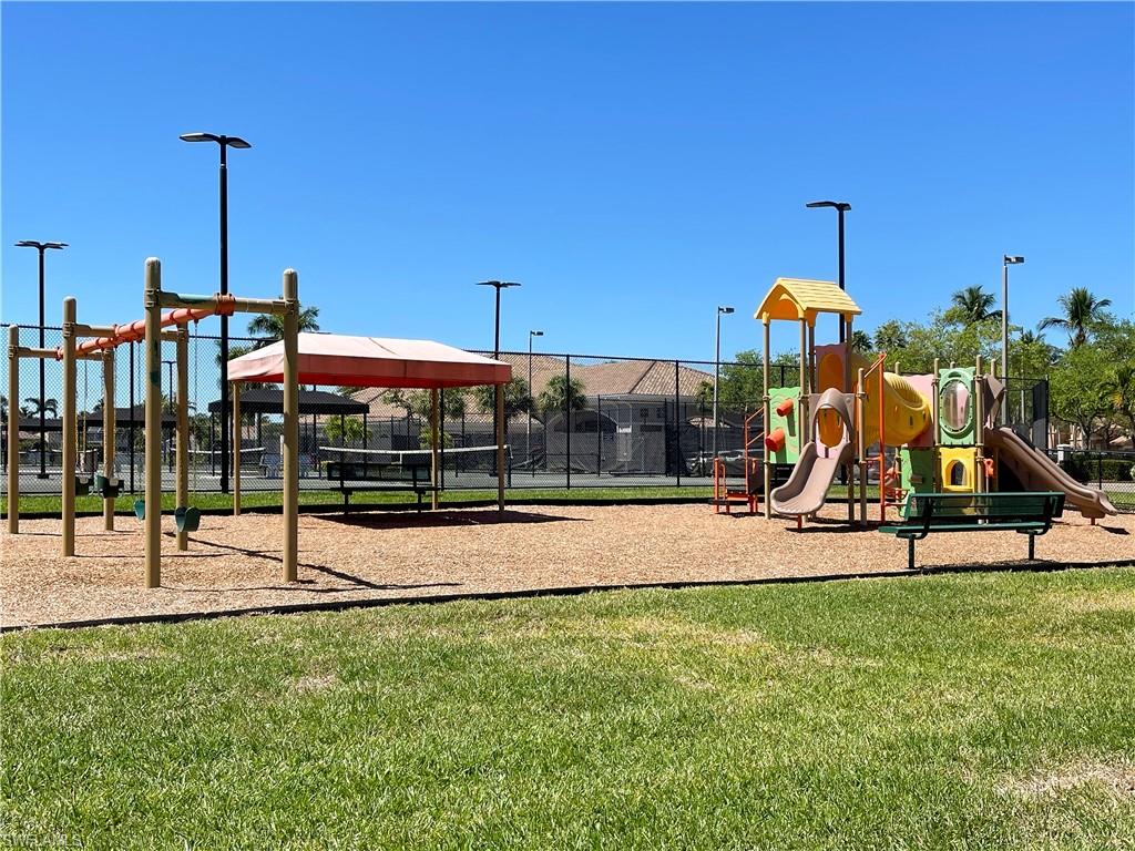 REFLECTION LAKES - Residential