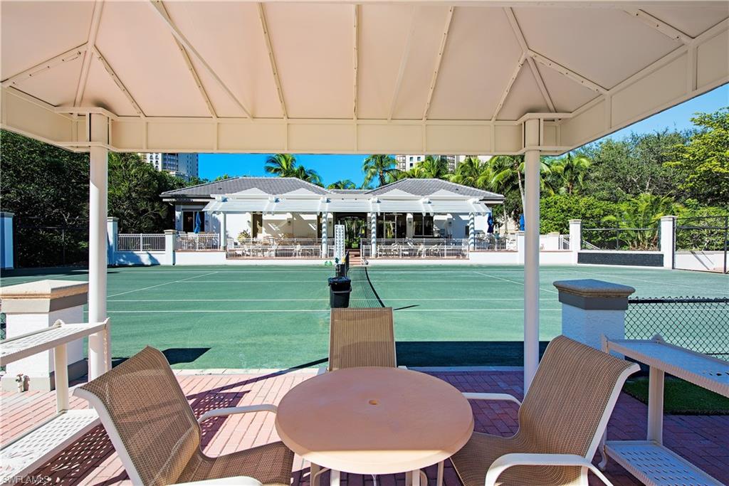 VIZCAYA AT BAY COLONY - Residential