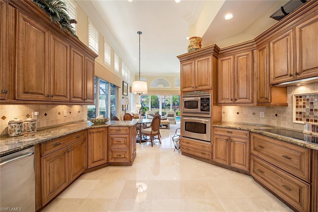 VIZCAYA AT BAY COLONY - Residential