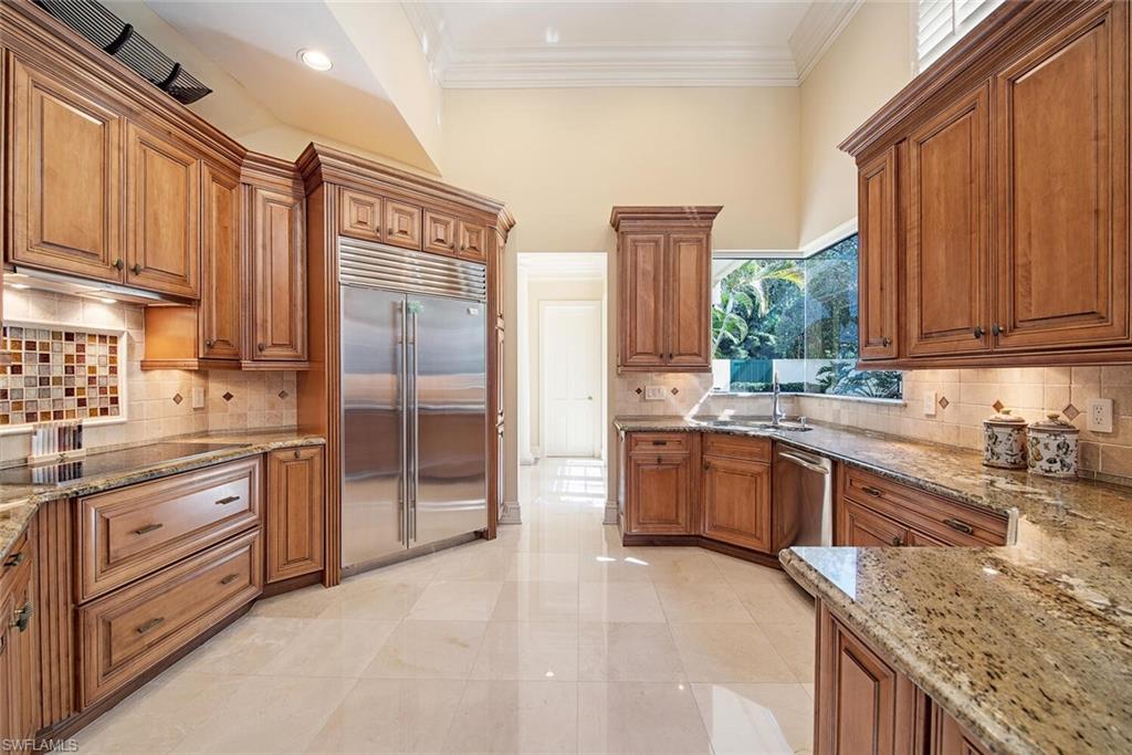 VIZCAYA AT BAY COLONY - Residential