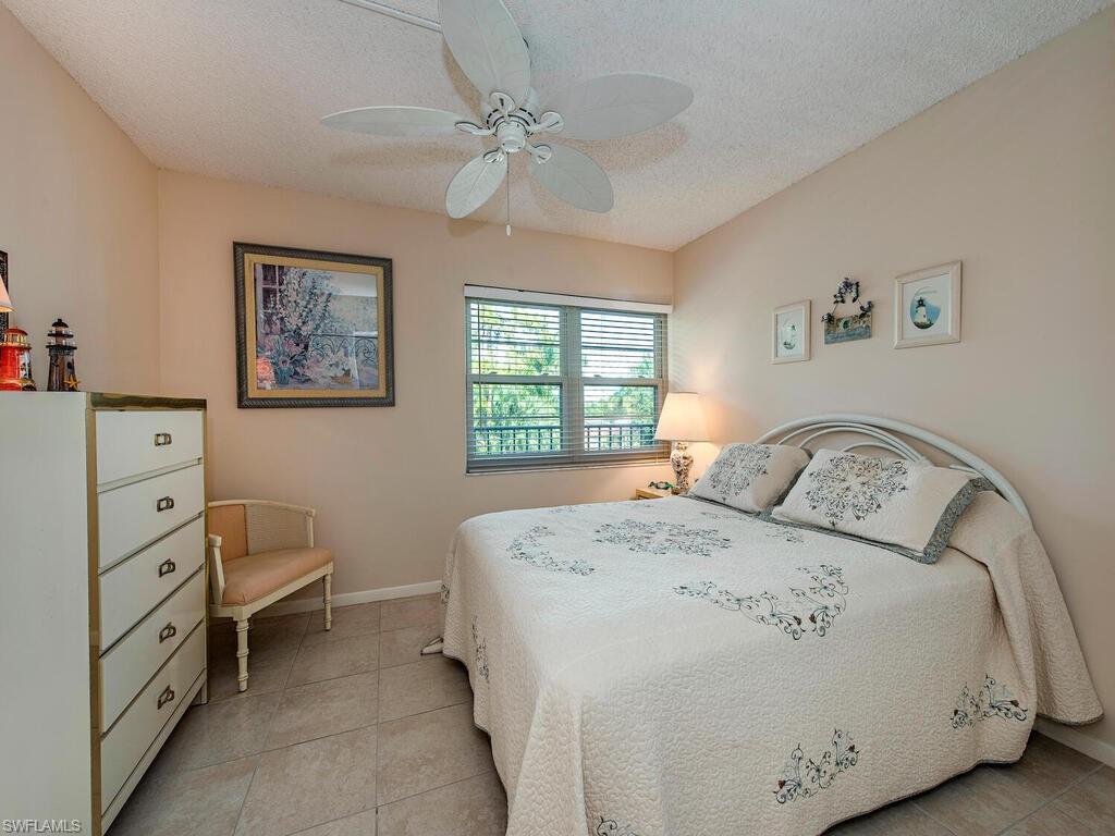 FOREST LAKES - Residential