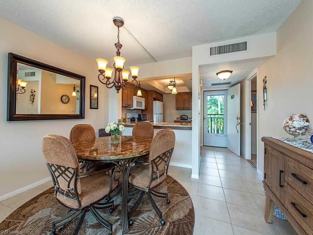 FOREST LAKES - Residential