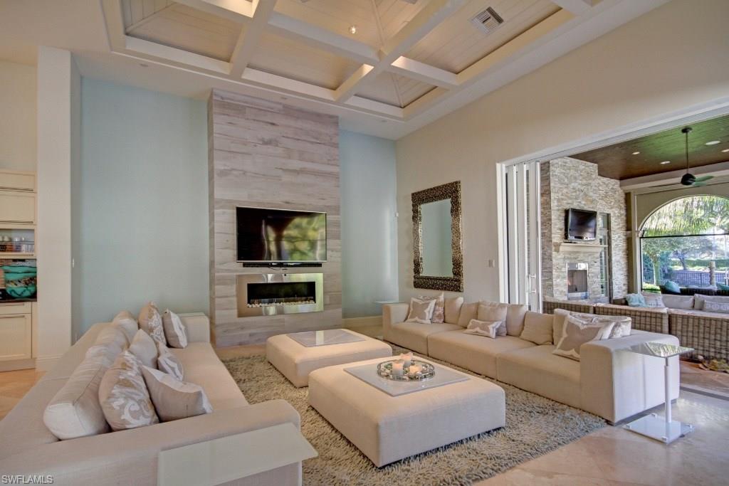 ESCADA AT TIBURON - Residential