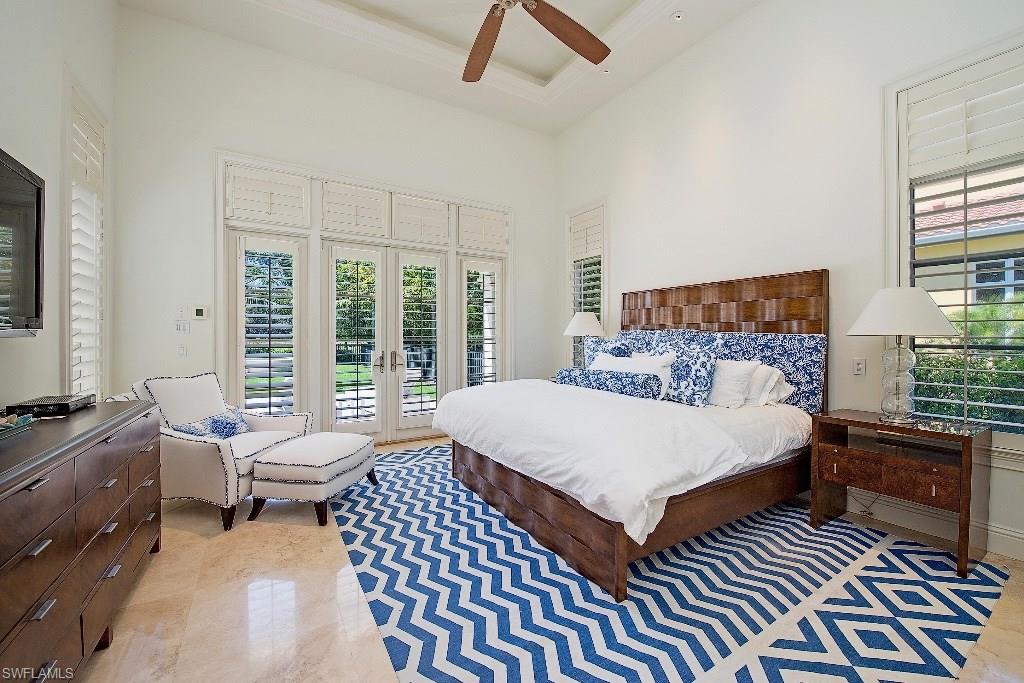 ESCADA AT TIBURON - Residential