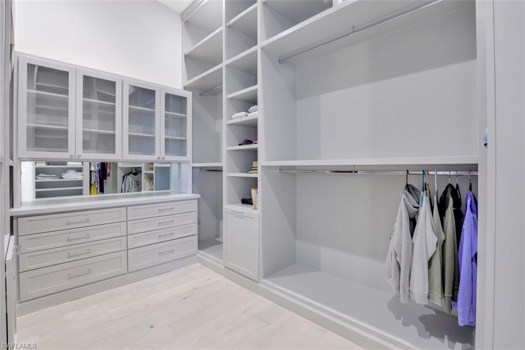 ROYAL HARBOR - Residential