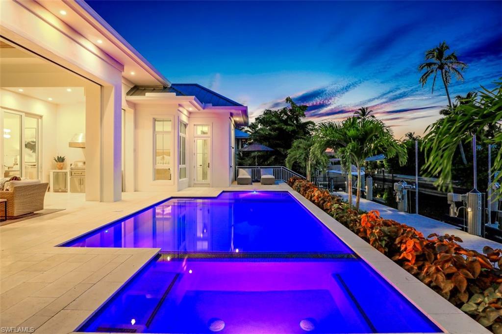 ROYAL HARBOR - Residential