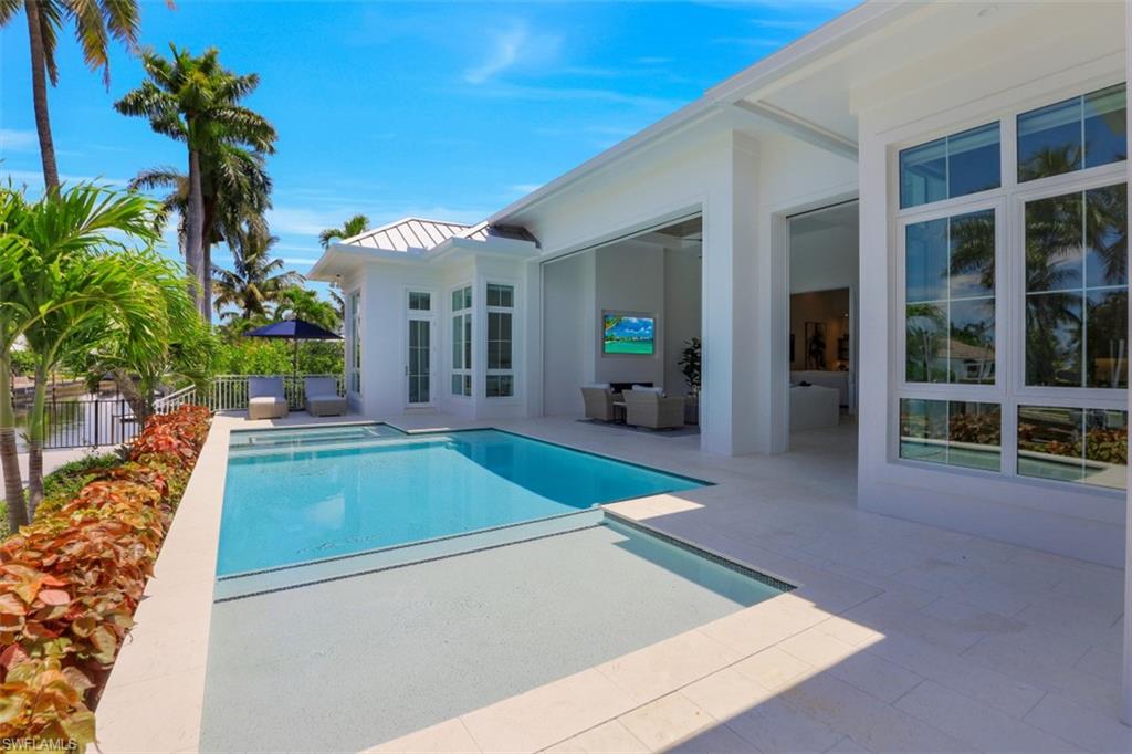 ROYAL HARBOR - Residential