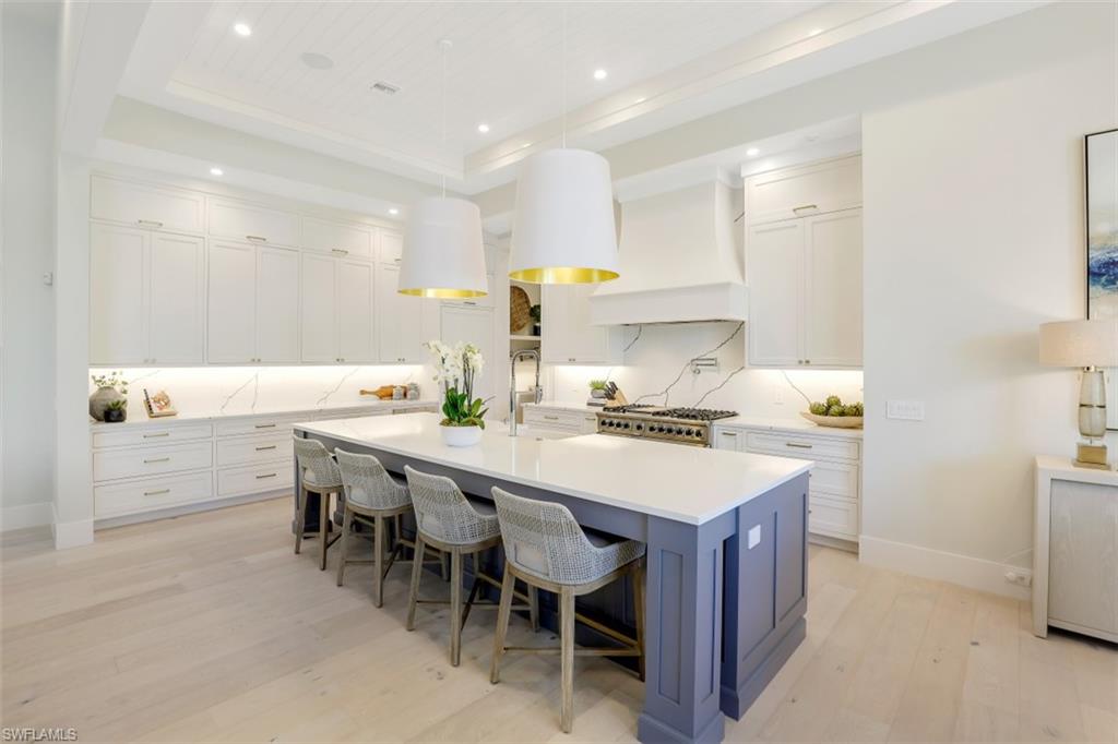 ROYAL HARBOR - Residential