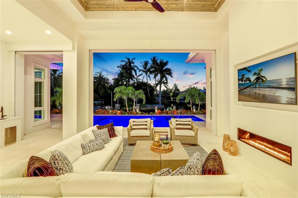 ROYAL HARBOR - Residential