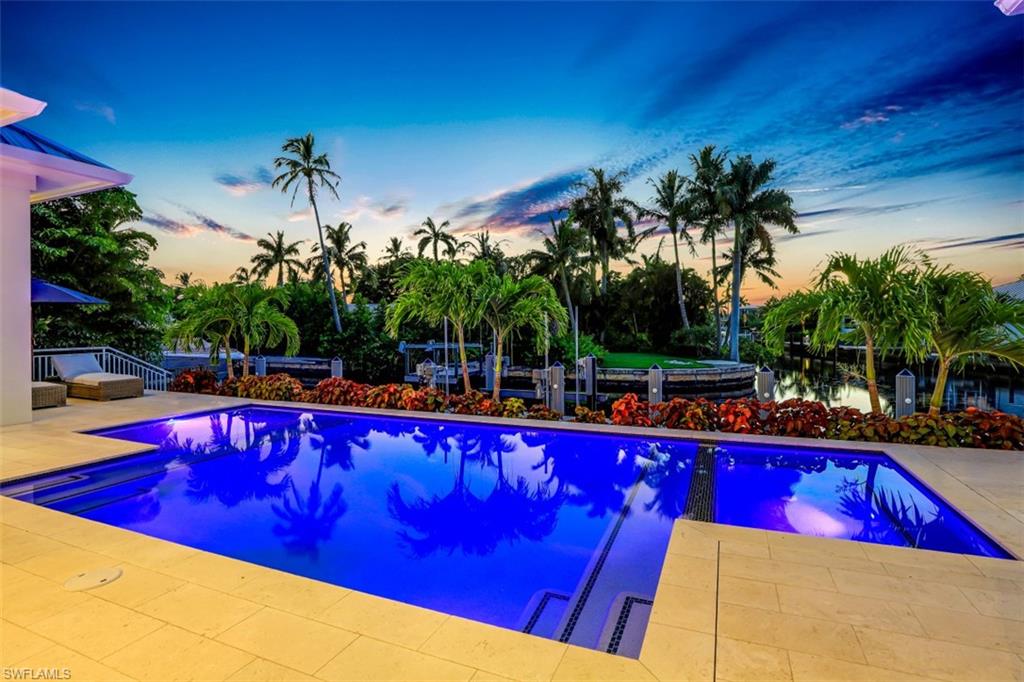 ROYAL HARBOR - Residential