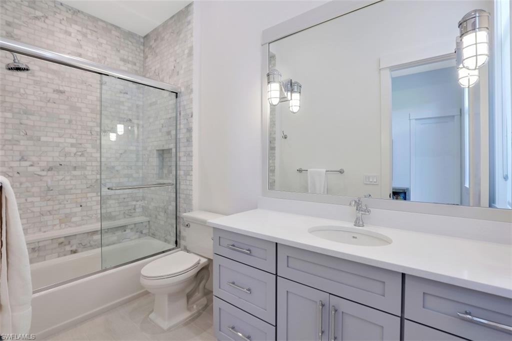 ROYAL HARBOR - Residential