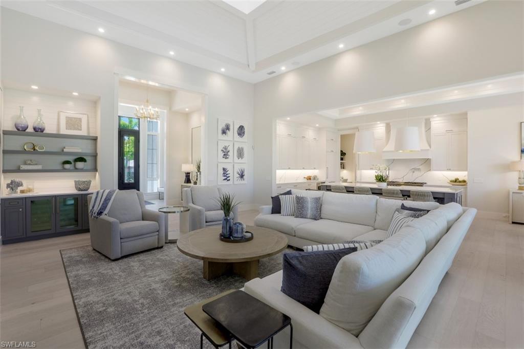 ROYAL HARBOR - Residential