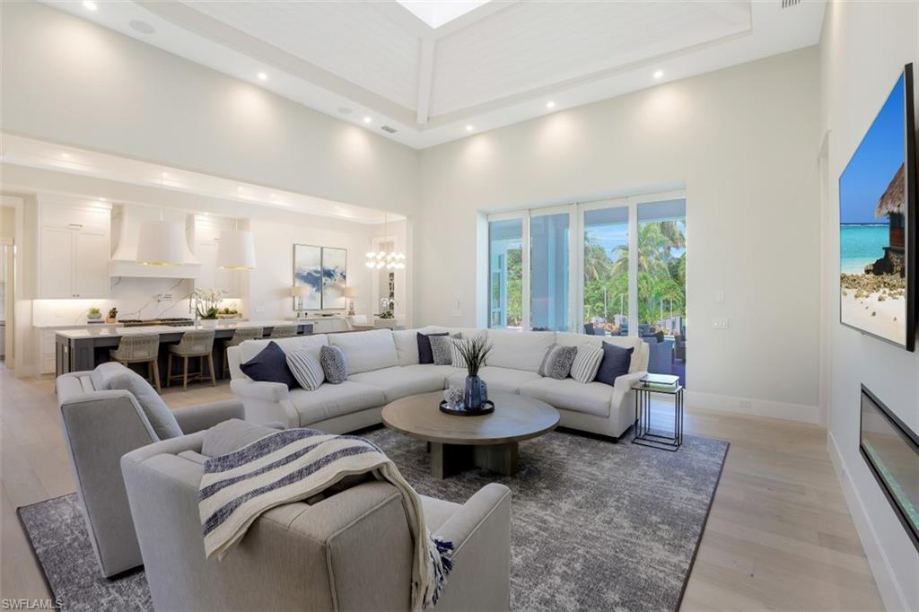 ROYAL HARBOR - Residential