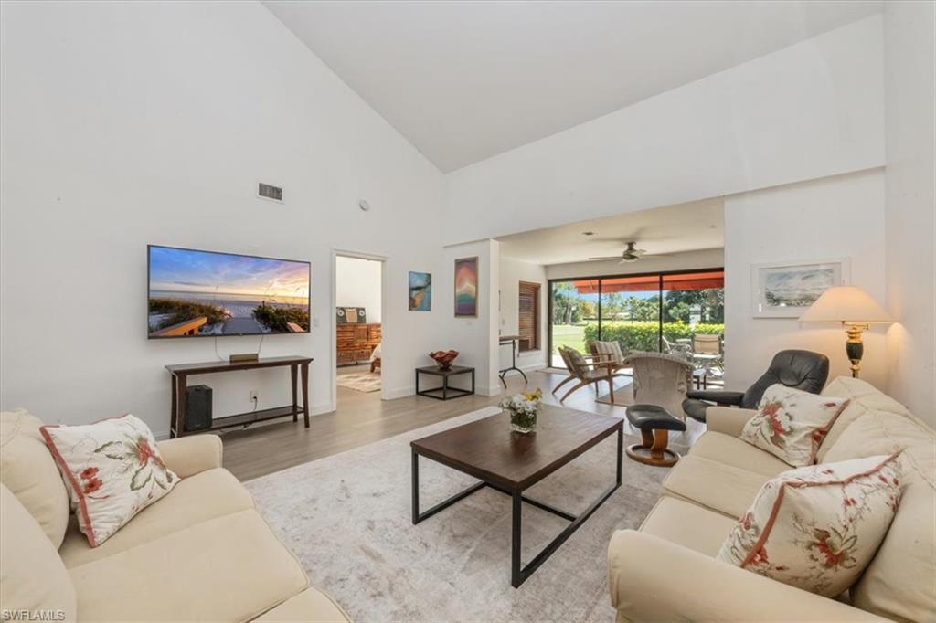 BEARS PAW VILLAS - Residential