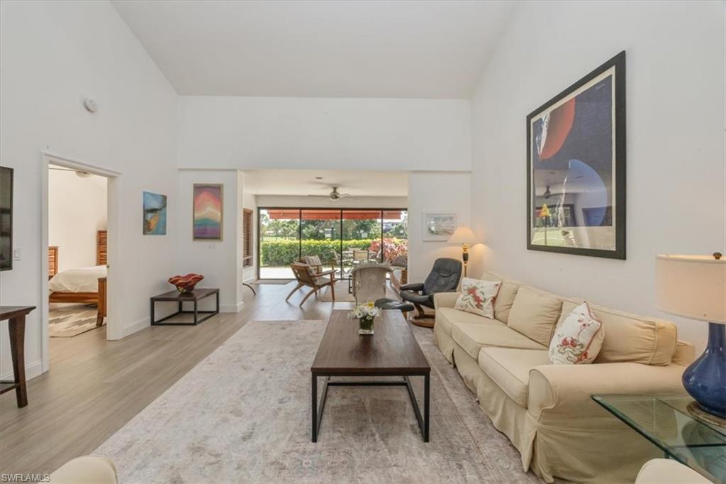 BEARS PAW VILLAS - Residential