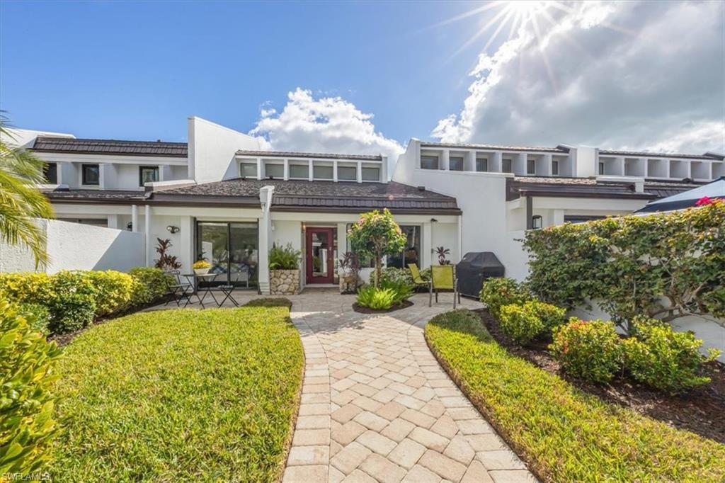 BEARS PAW VILLAS - Residential