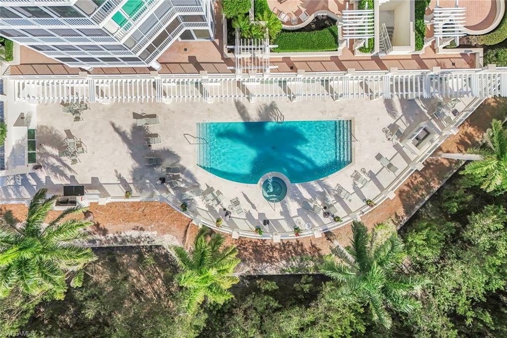 GRANDE GENEVA - Residential