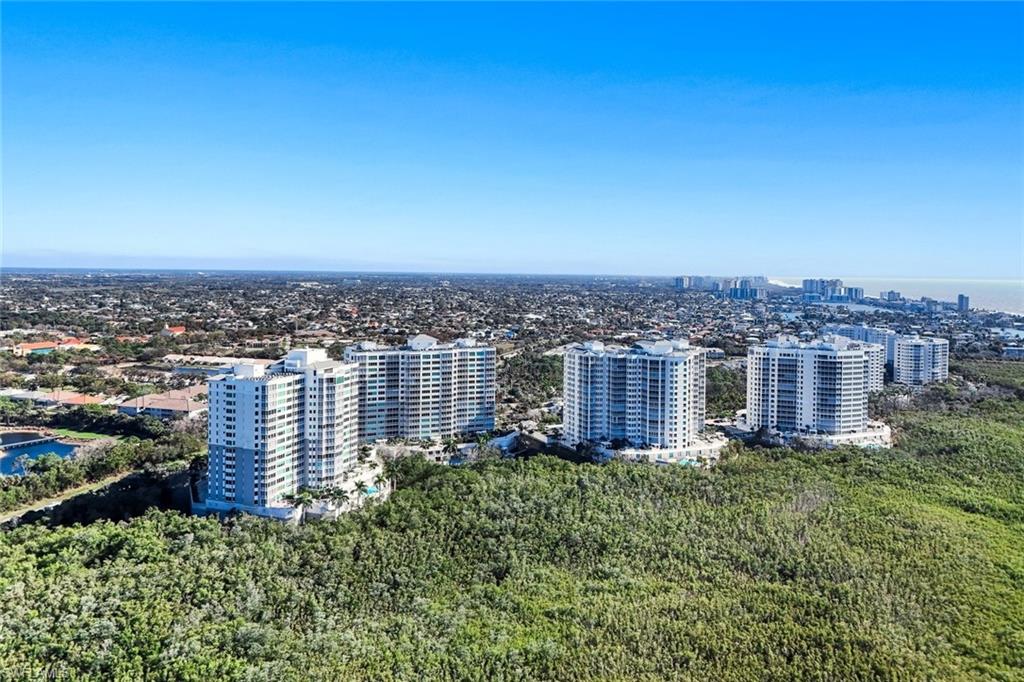 GRANDE GENEVA - Residential