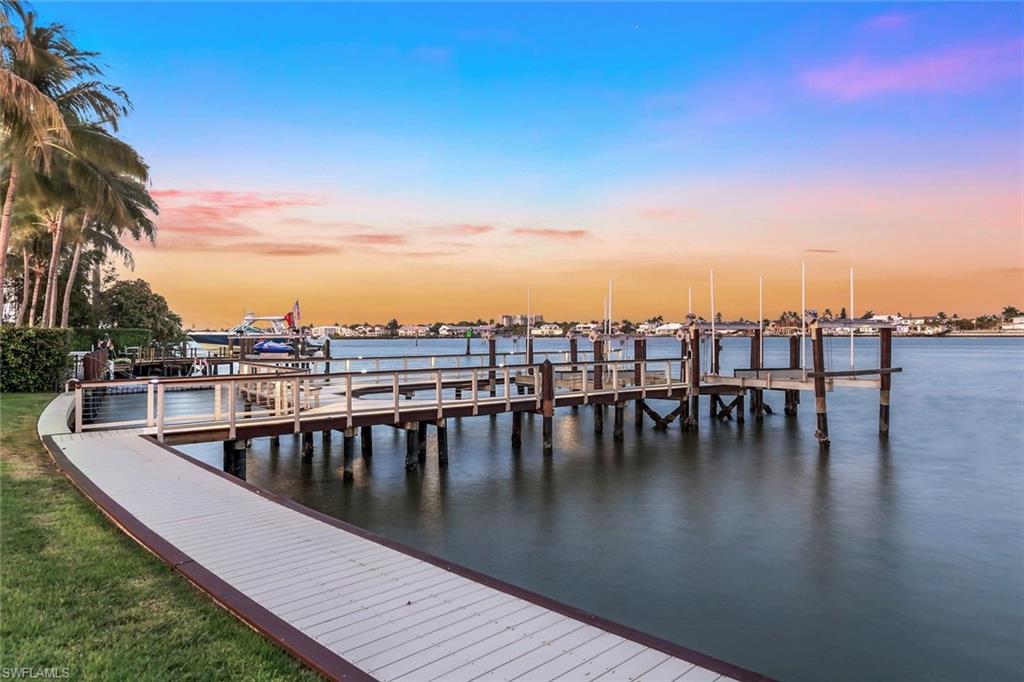 AQUALANE SHORES - Residential