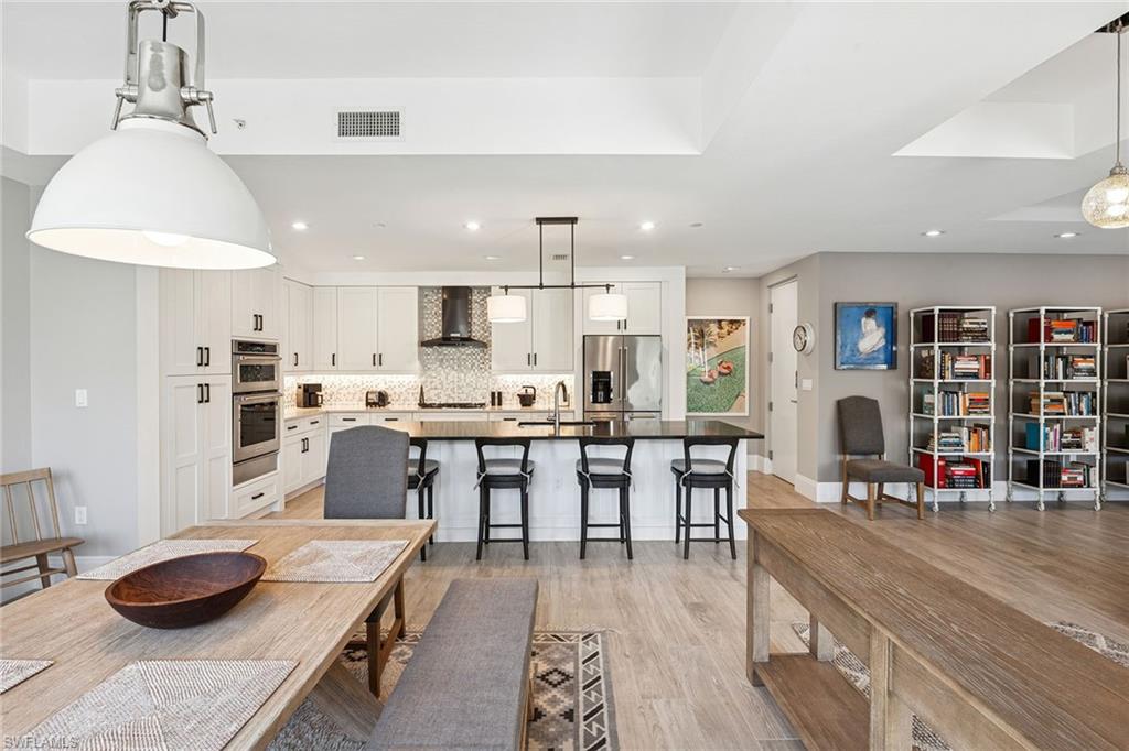 NAPLES SQUARE - Residential Lease