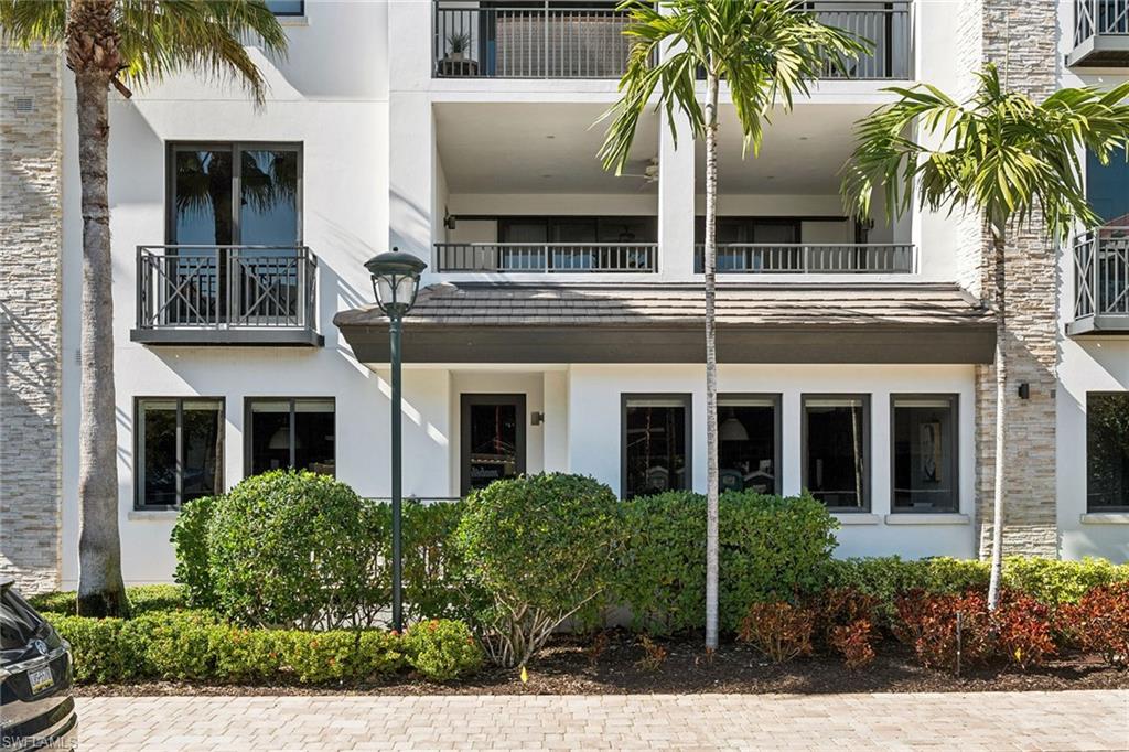NAPLES SQUARE - Residential Lease