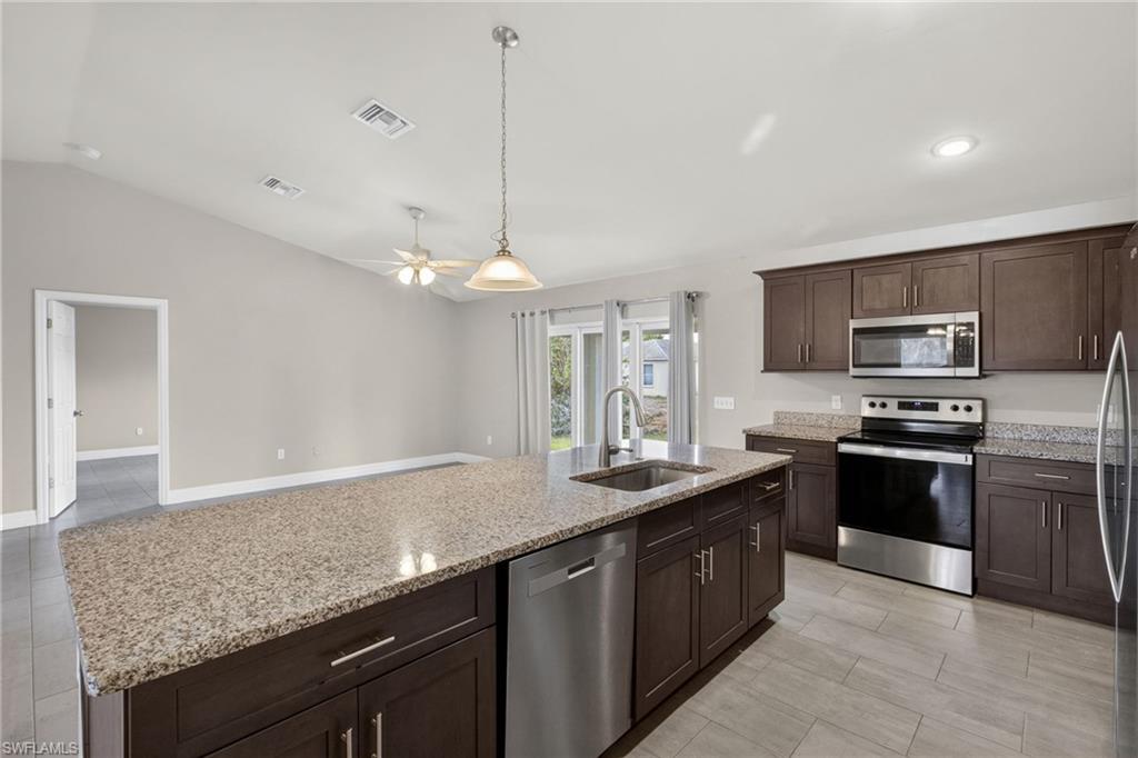 BUCKINGHAM - Residential