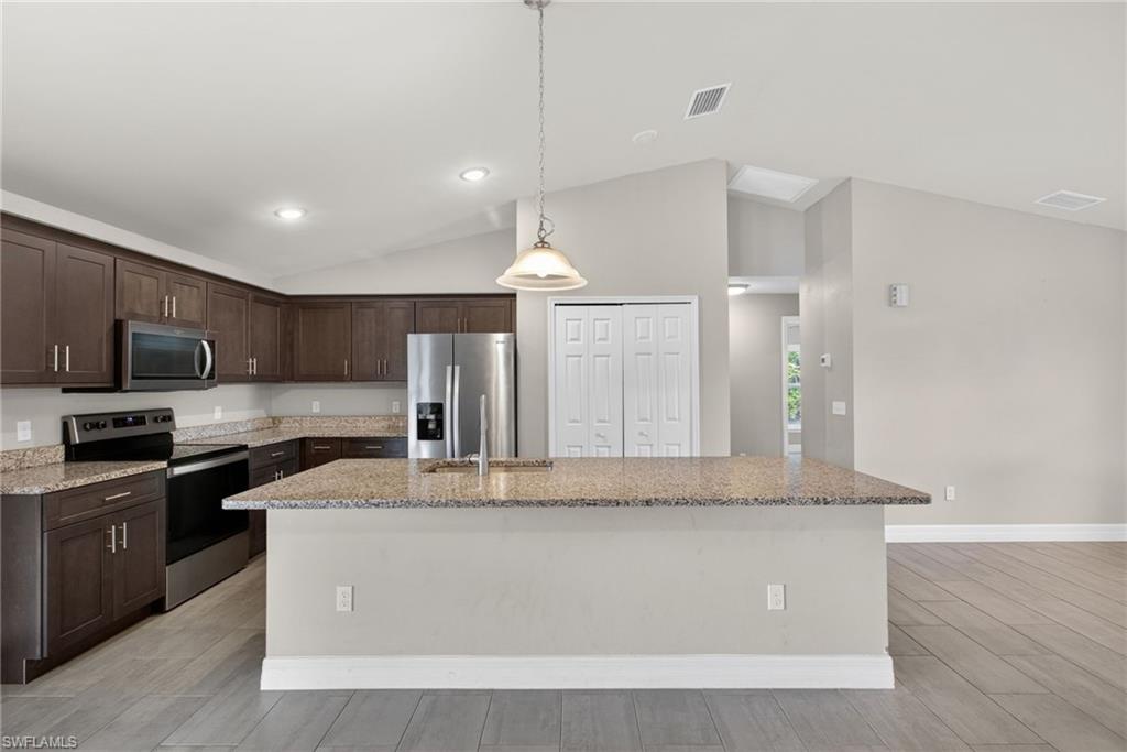 BUCKINGHAM - Residential