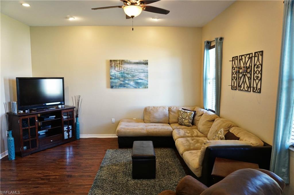 HAWK'S PRESERVE - Residential