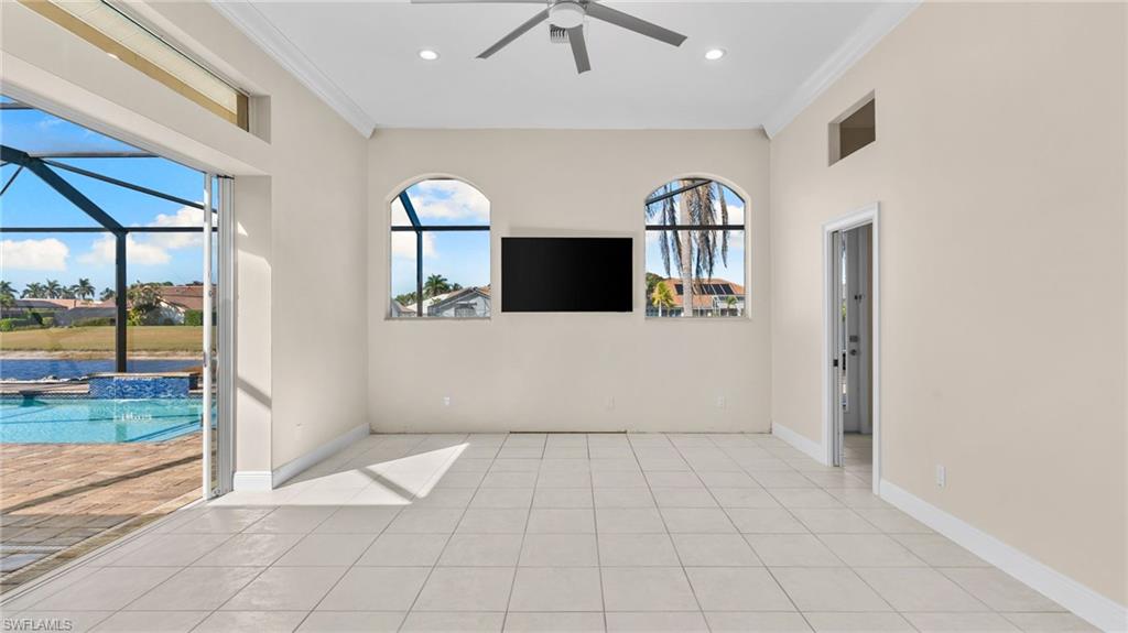 SPANISH WELLS - Residential