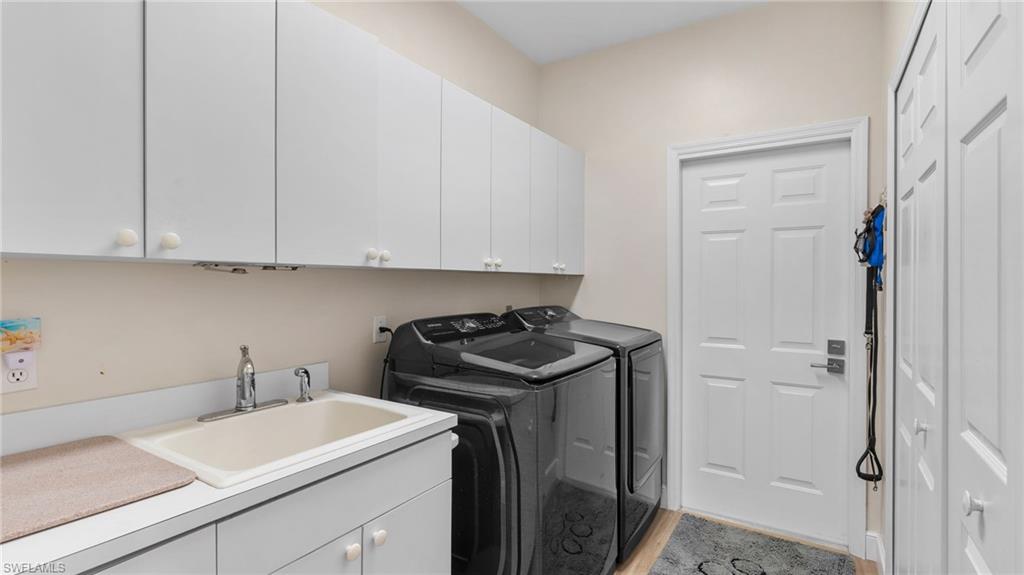 SPANISH WELLS - Residential