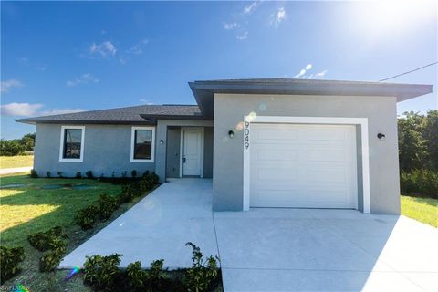 Photo of 9049 LAMKIN CIR, LABELLE, FL 33935 (MLS # 2025018826)