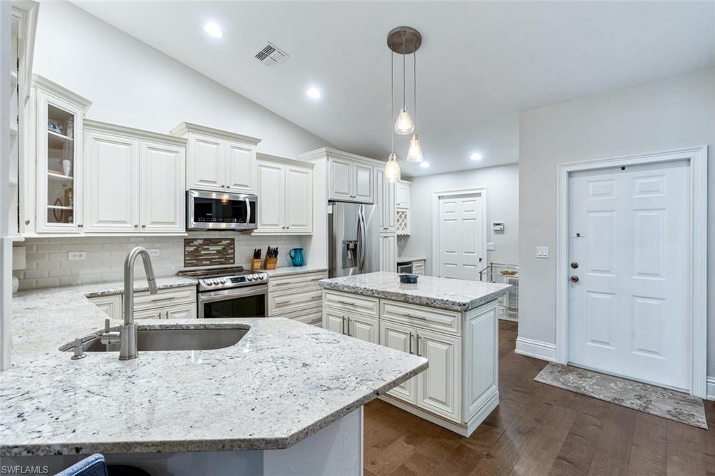 VILLAS AT TIMBER LAKE - Residential