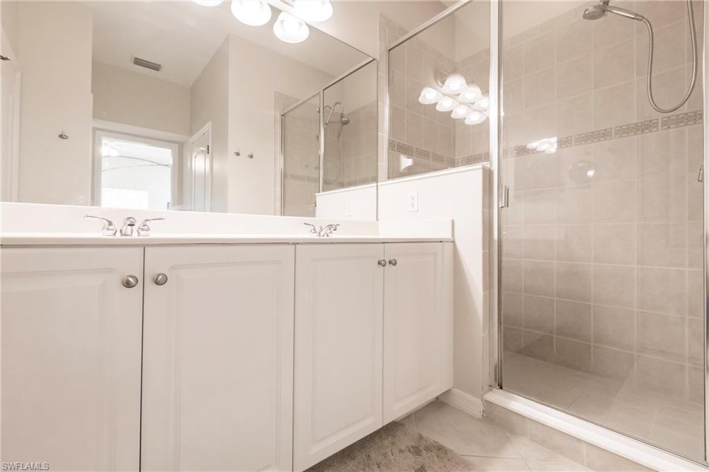 COTTONWOOD BEND - Residential Lease