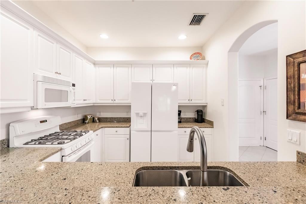 COTTONWOOD BEND - Residential Lease