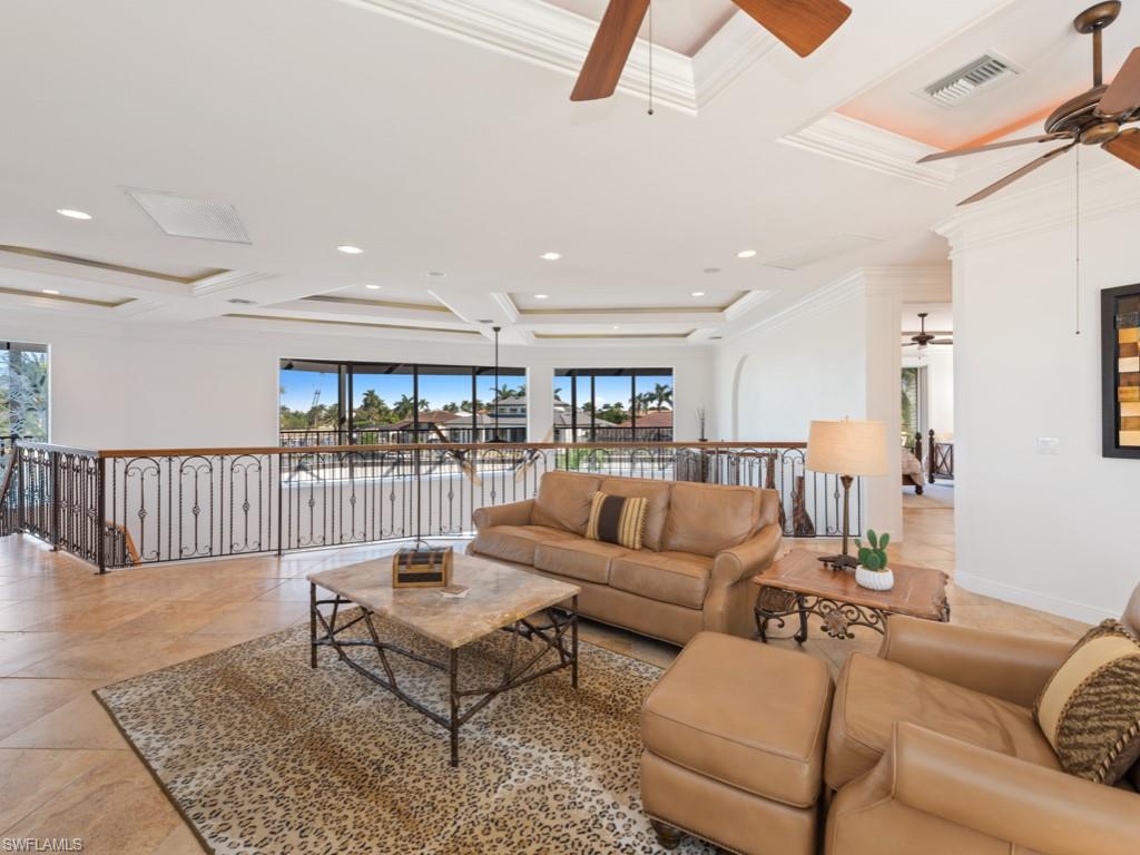 MARCO BEACH - Residential