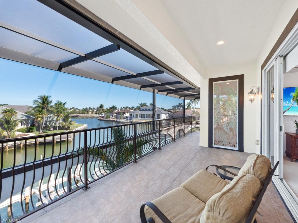 MARCO BEACH - Residential