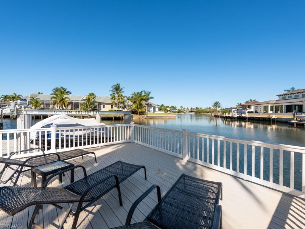 MARCO BEACH - Residential