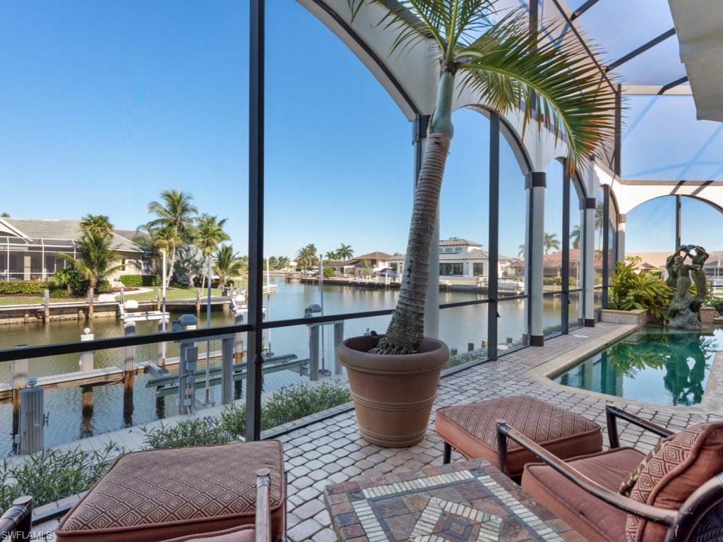 MARCO BEACH - Residential