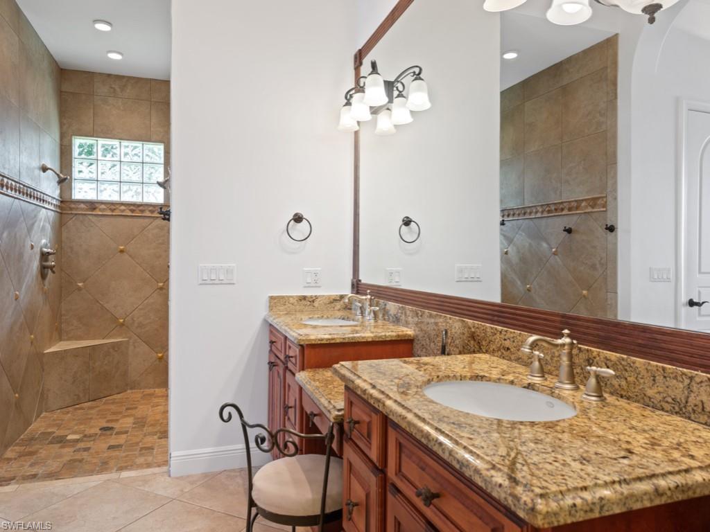 MARCO BEACH - Residential